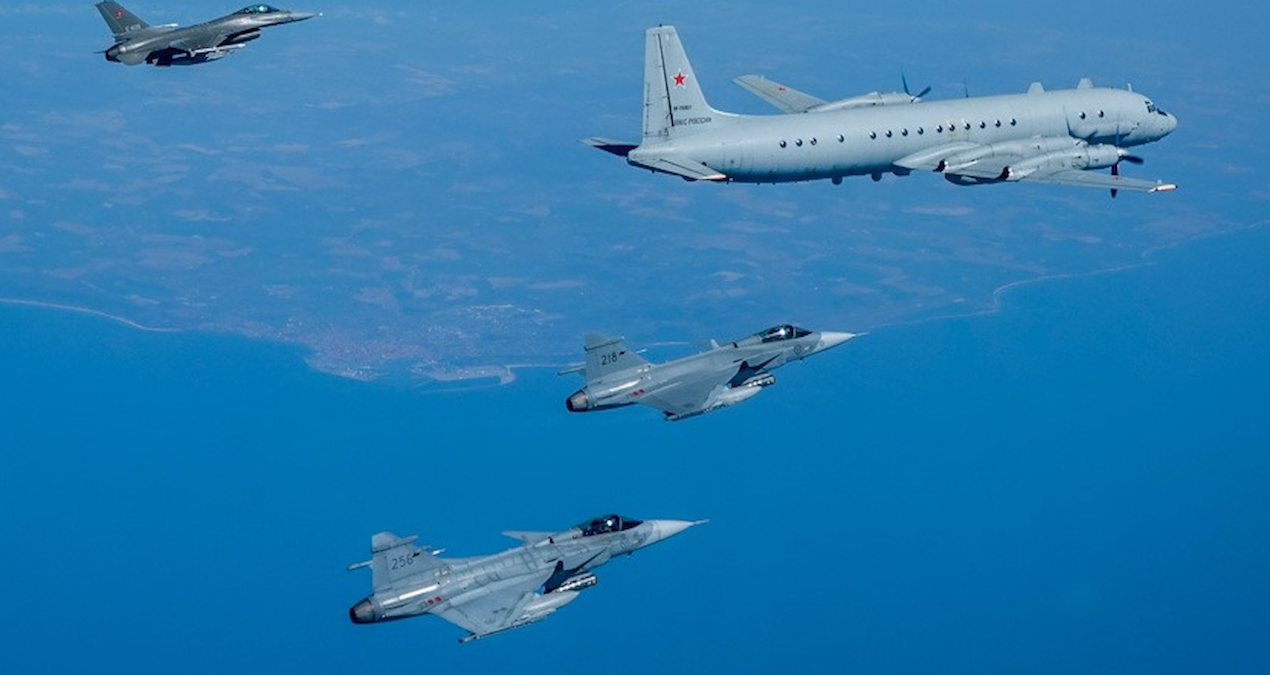 rus ucaklari avrupaya girdi ordular ayaga kalkti jetler devriyeye basladi gbc4UpE2