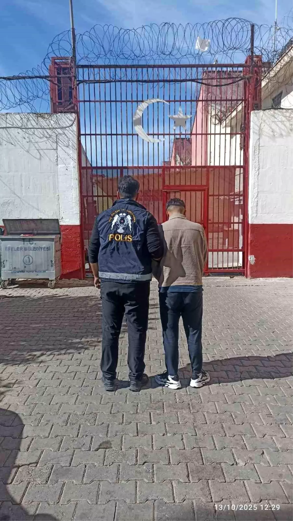 aydinda firari hukumlu polisi tarafindan yakalandi mb3IKuTS.jpg