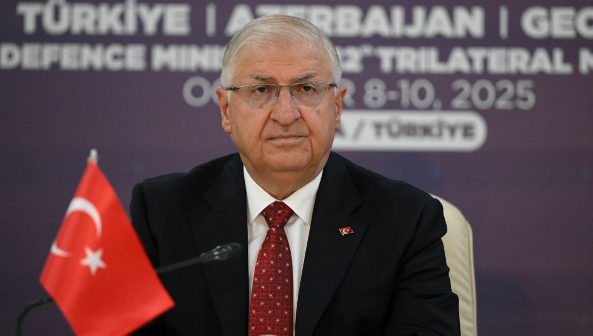 bakan gulerden sdg uyarisi pkk ve iltisakli tum gruplar silahlarini kosulsuz teslim etmeli kSGhCETW